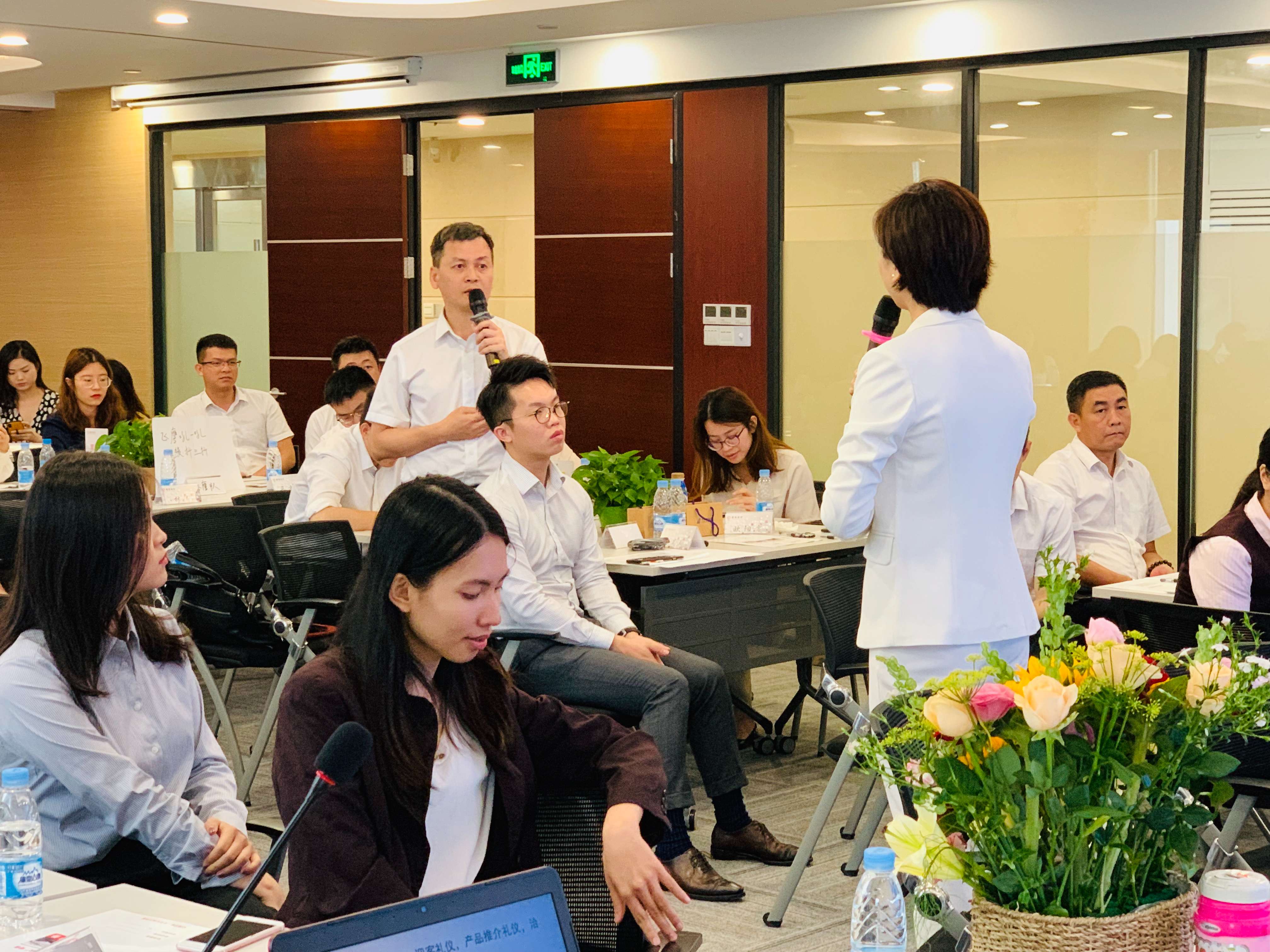 會務(wù)禮儀培訓案例|能推動公司經(jīng)濟擴展