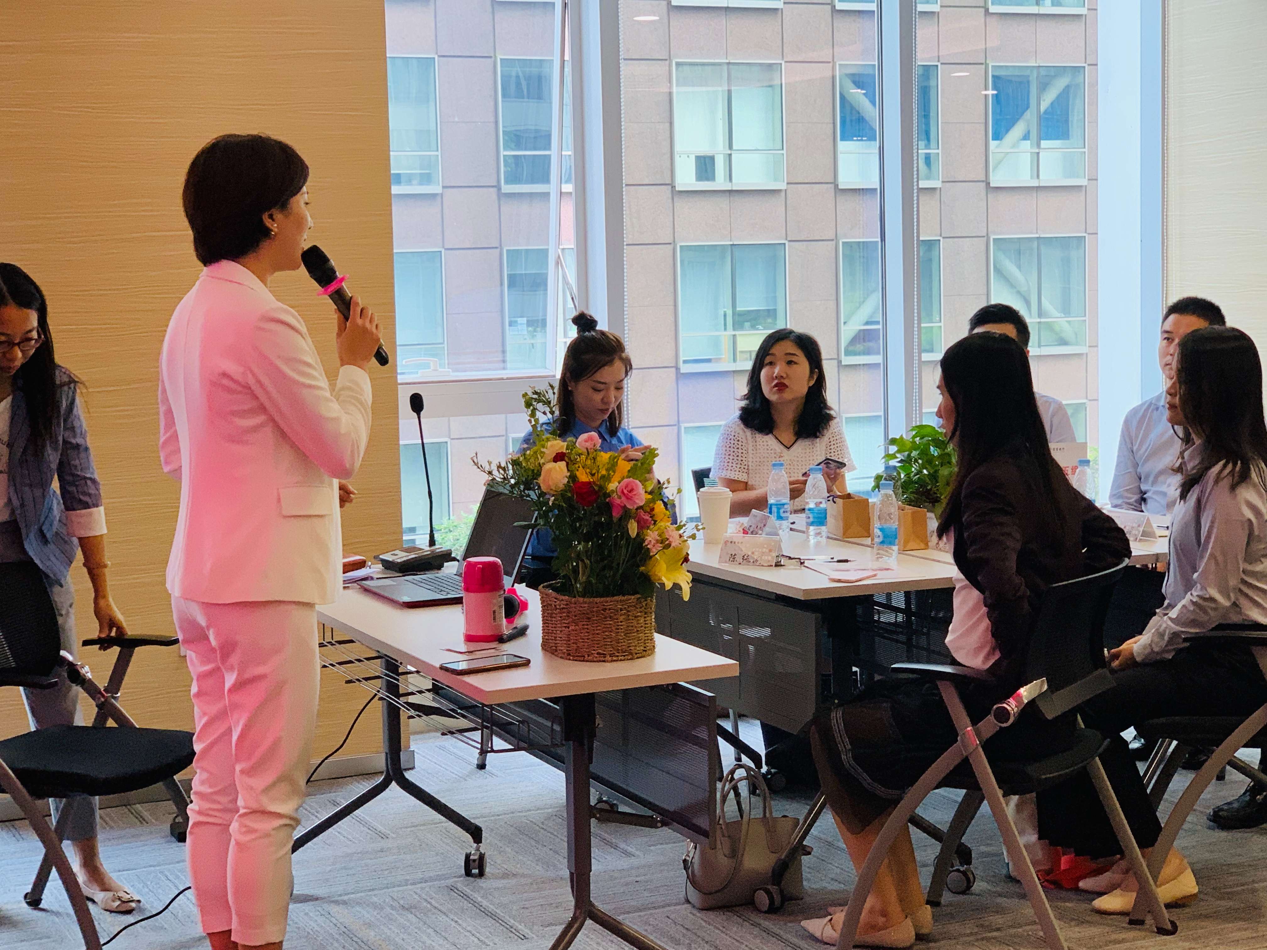 深圳商場(chǎng)禮儀培訓(xùn)老師服務(wù)案例