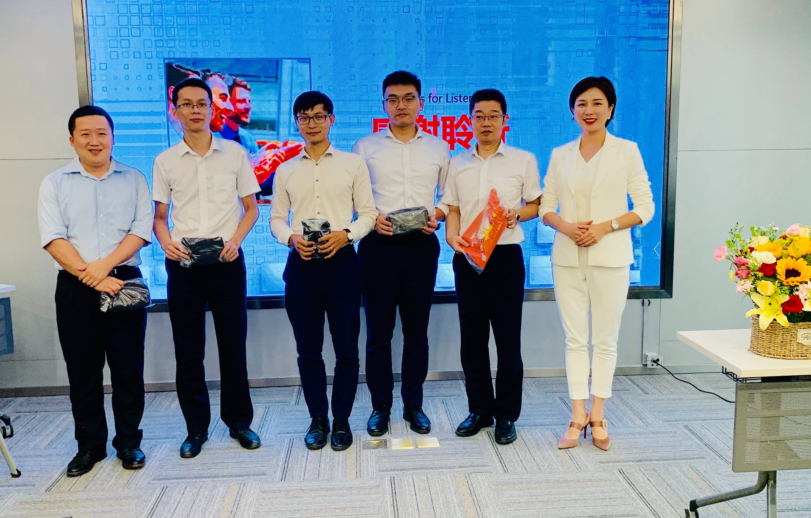 商務(wù)禮儀培訓(xùn)案例|改進(jìn)服務(wù)效能