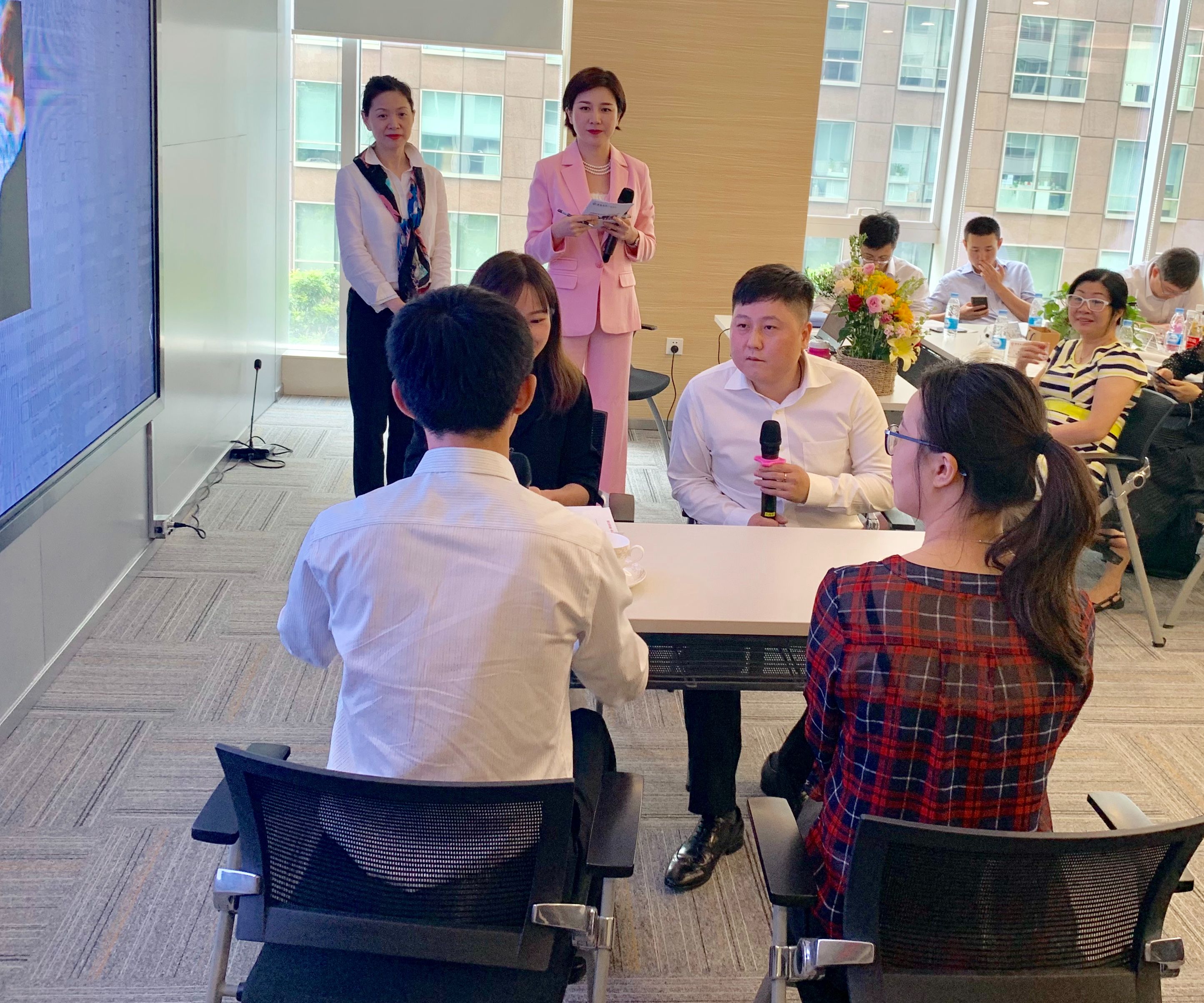 為何選擇深圳服務禮儀培訓基地，提升服務效能的關(guān)鍵